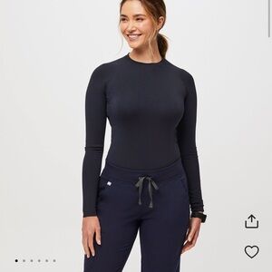 Women's Black Long Sleeve Top